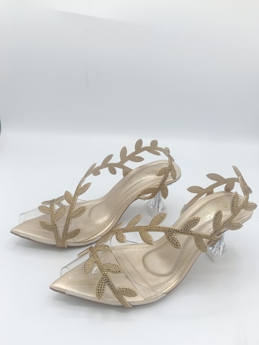 Women’s Trendy Footwear – New Arrival